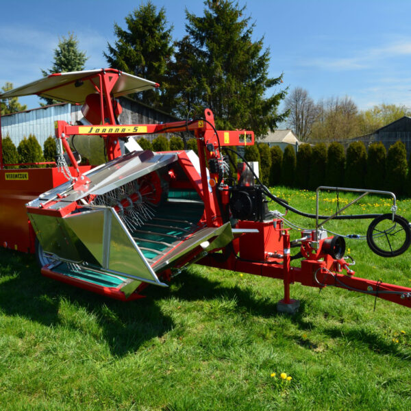 Комбайн для сбора ягод