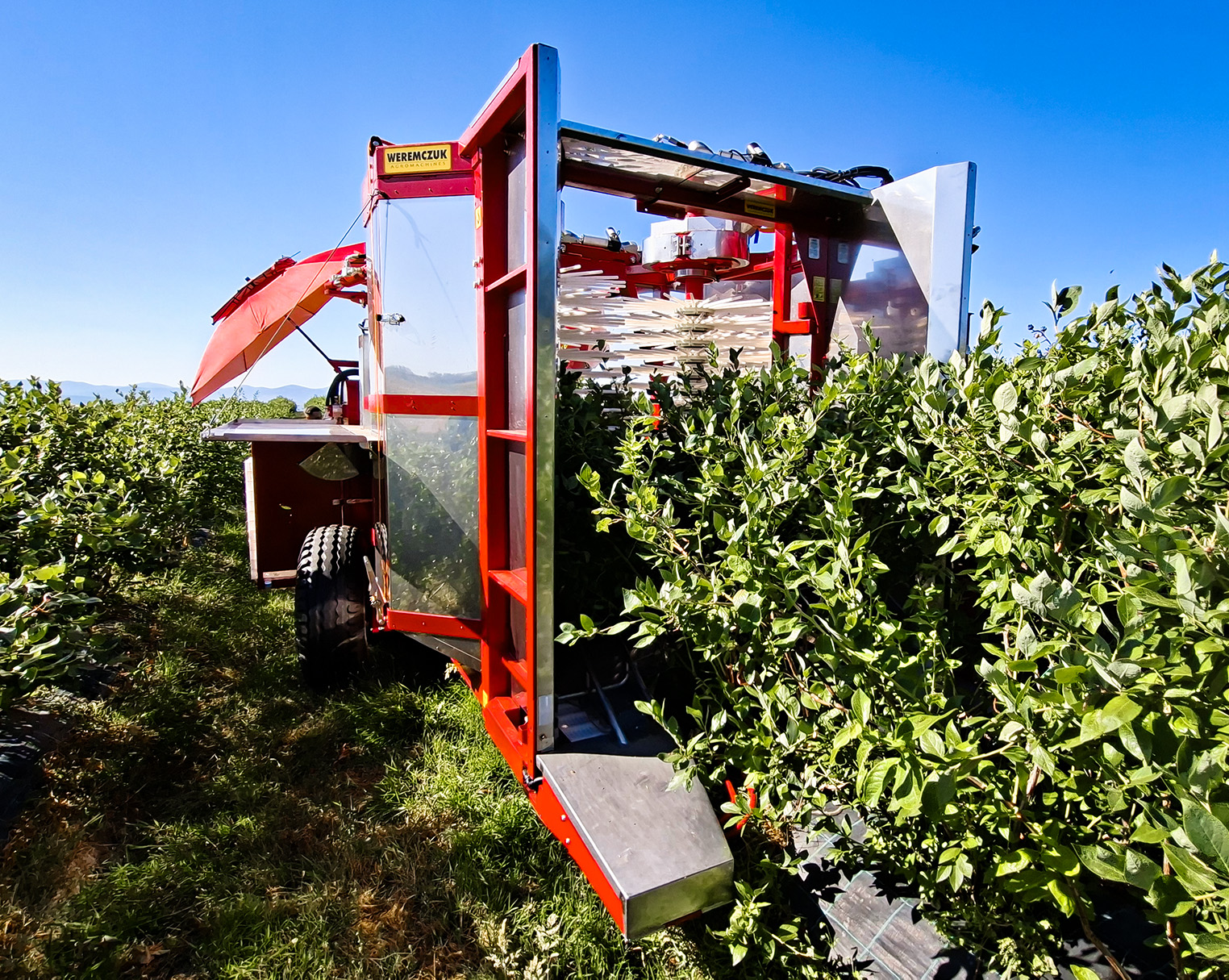 Комбайн для уборки малины